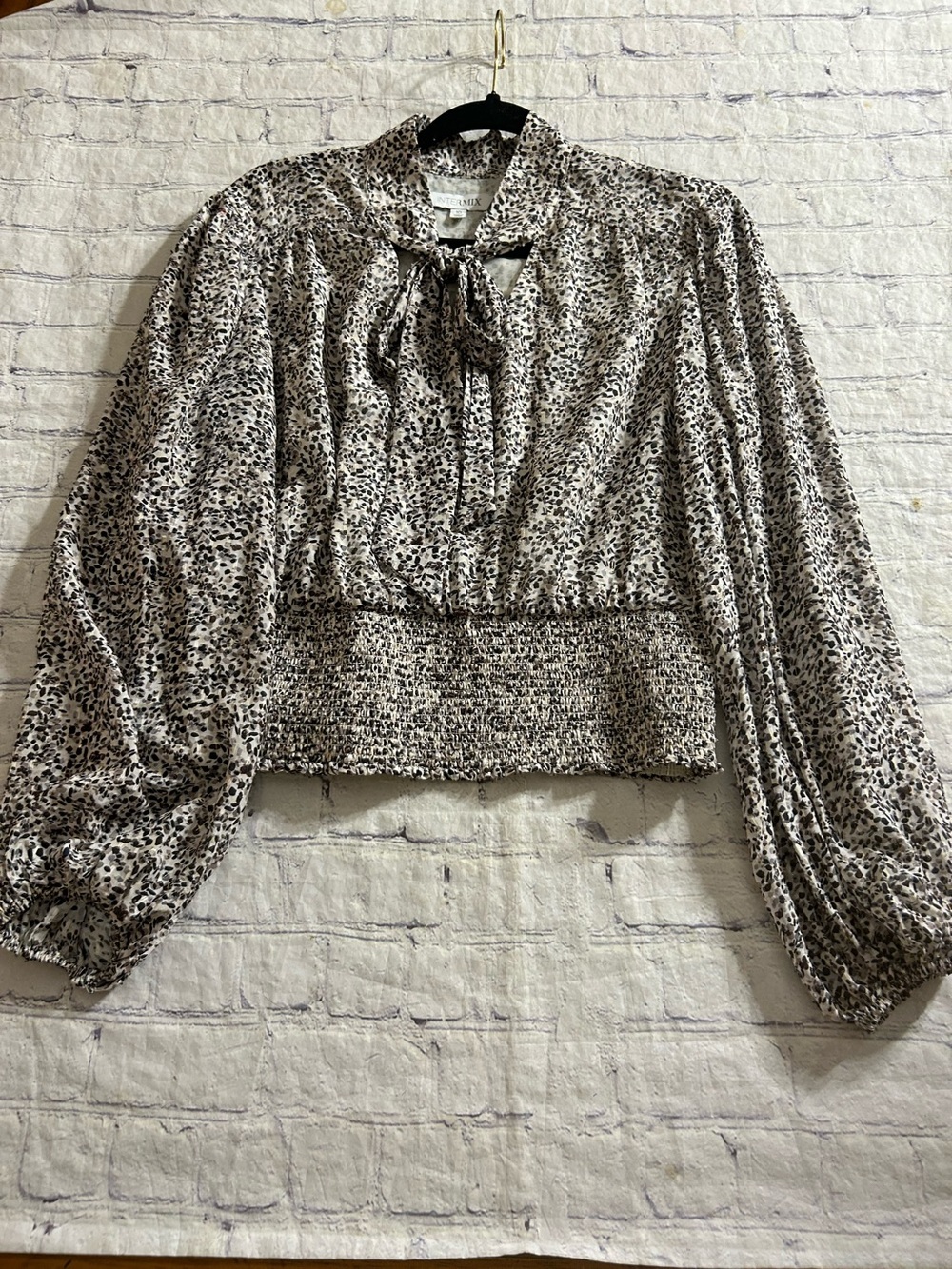 INTERMIX ANIMAL LIKE PRINT WITH GOLD METALLIC SILK/RAYON/COTTON CHIC BLOUSE 10